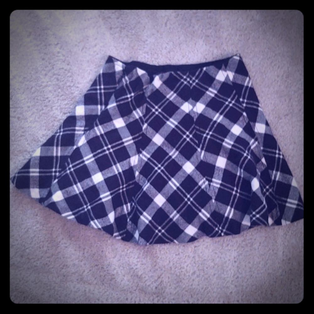 Black and white Polo skirt